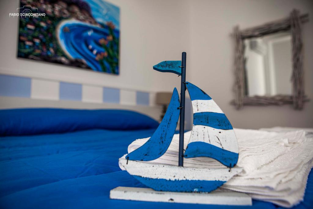 Ciuri Ciuri B&B Palermo Ruang foto
