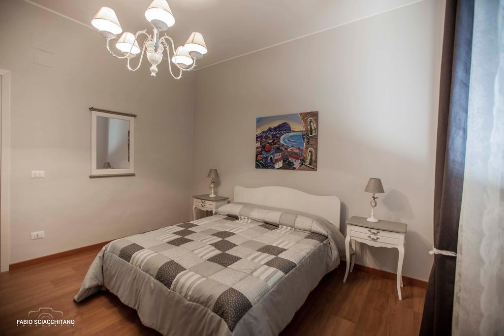 Ciuri Ciuri B&B Palermo Ruang foto