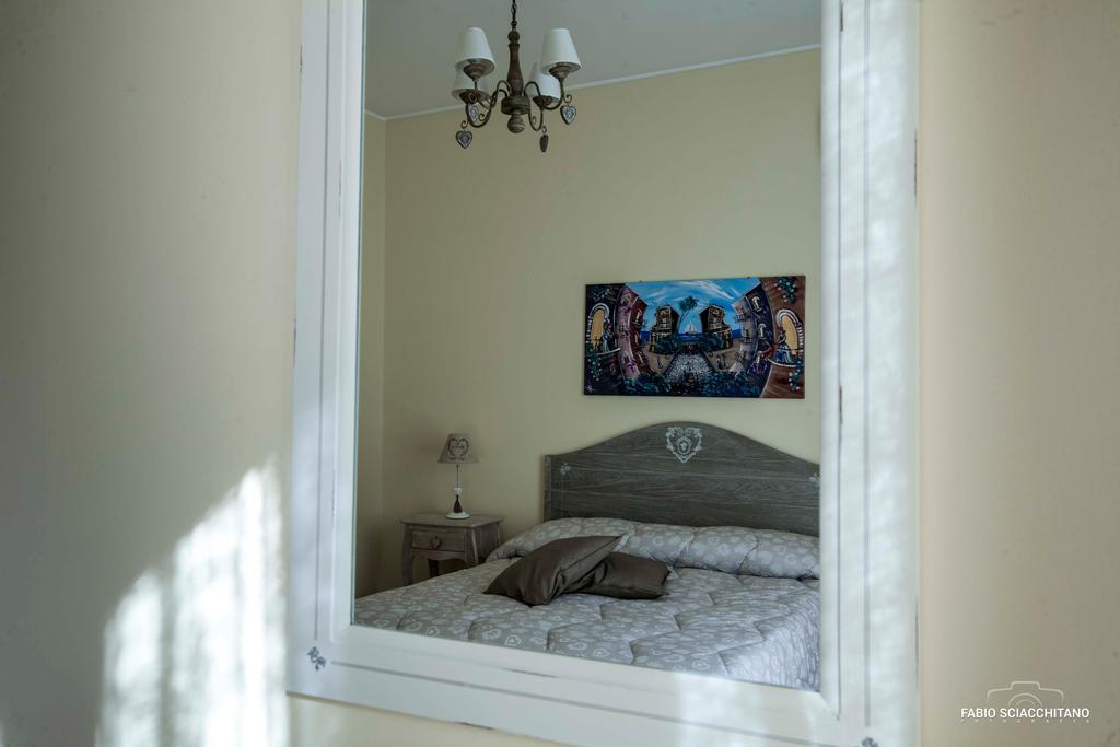 Ciuri Ciuri B&B Palermo Ruang foto
