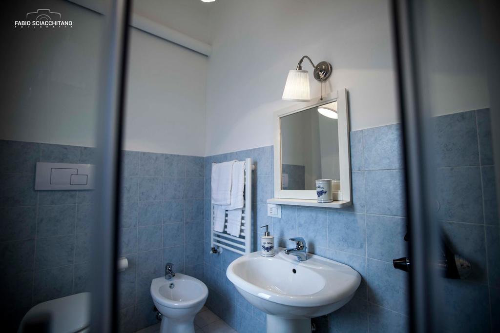 Ciuri Ciuri B&B Palermo Ruang foto